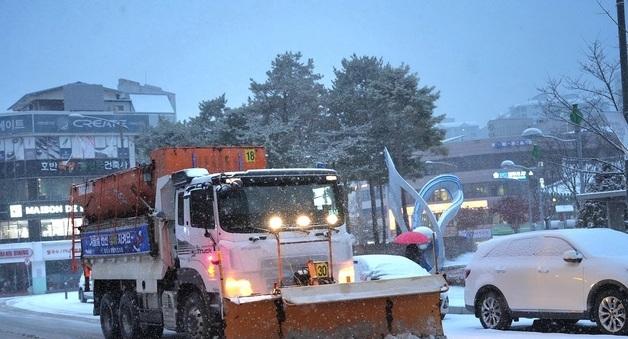 '화천 9.5㎝' 강원 북부 대설특보…'재대본 비상 1단계' 가동
