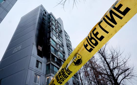 [뉴스1 PICK] 송파구 올림픽선수촌아파트서 화재…2명 심정지 이송