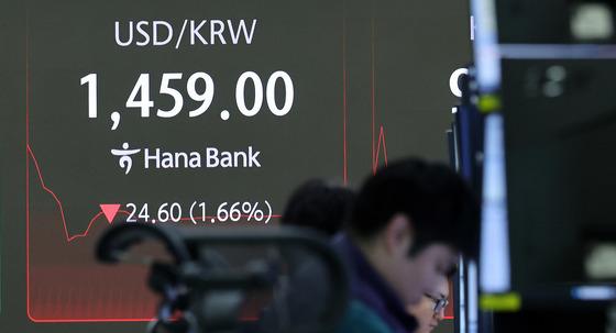 서학개미 해외주식 팔고 '동학개미 컴백'땐 양도세 면제