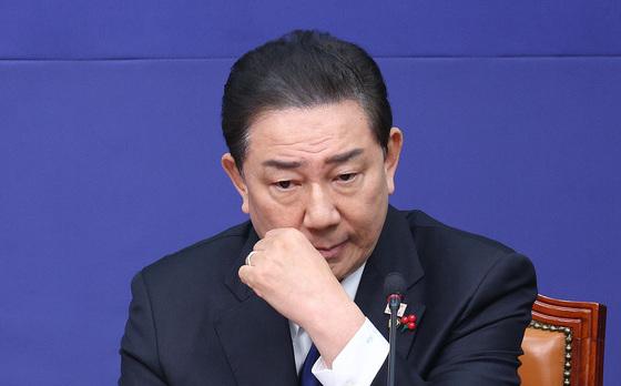 "진심으로 죄송" 김병기, 취임 200일 만에 원내대표직 사퇴(종합)