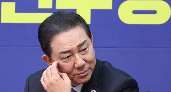 '원내대표 사퇴' 압박 속 거취 고심…김병기 입장발표 임박