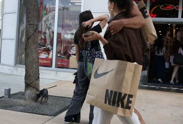 美 3분기 '불꽃 성장' 양극화 그늘…부유층 지갑 의존 '한계'