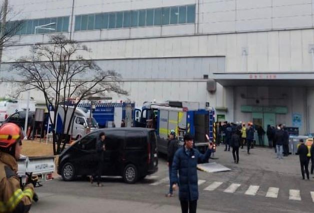 삼성전자 화성사업장 화재 20여분 만에 완진…120여명 대피