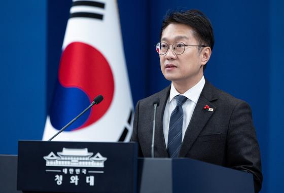 정부 개입에 환율 급락…대통령실 "예의주시하고 있어"