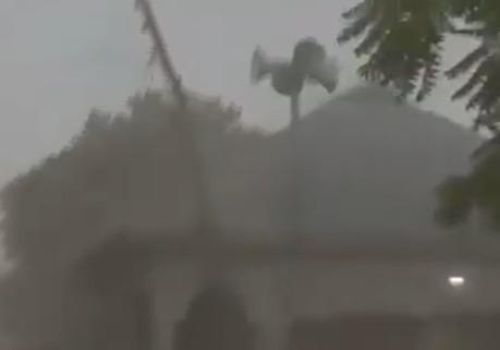 "크리스마스 이브에 참변"…나이지리아 모스크서 폭탄 테러로 7명 사망