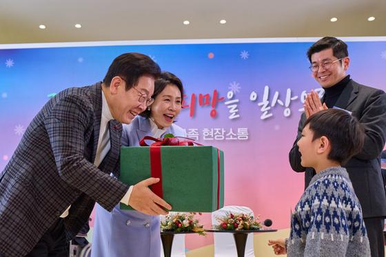 李대통령 "다가오는 새해, 국민 일상에 따뜻한 온기·희망 닿도록 최선"