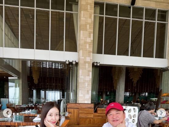 윤정수♥원진서, 로맨틱 발리 신혼여행…얼굴 가득 미소 [N샷]