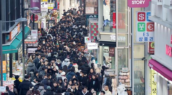 "축제 1200개 '붕어빵'…반도체처럼 관광도 '불량 검수' 해야"