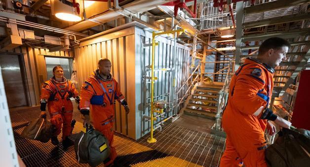 "준비 끝났다"…유인 달 탐사 아르테미스 2호 2월 발사