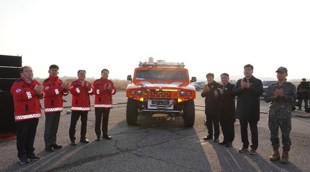 산림청 다목적 산불진화차 64대 출고…군용차 기반 제작, 국산화율 93%