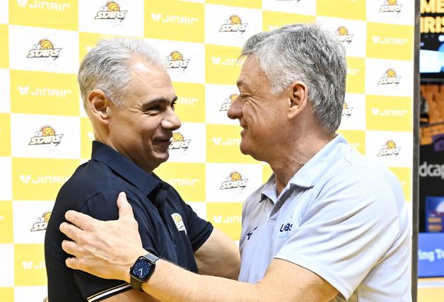 페어플레이에 페어플레이로 화답…헤난 감독, 서브 포기 지시한 이유