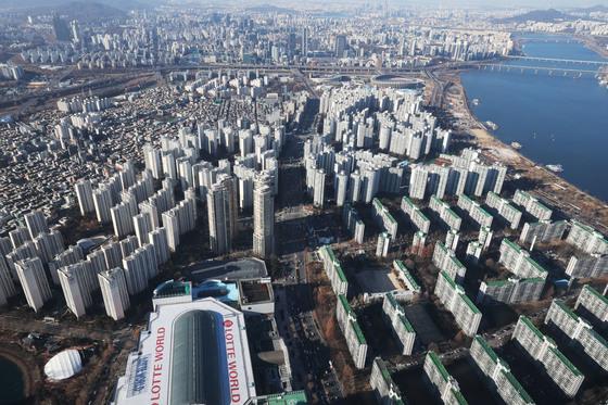 5대 은행 가계대출 11개월 만에 역성장…대출 한파 새해도 매섭다