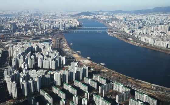 공급부족에 내년에도 서울 상급지 신고가 전망…연간 상승률은 둔화