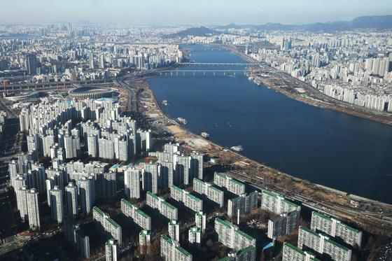 공급부족에 내년에도 서울 상급지 '신고가'…연간 상승률 둔화