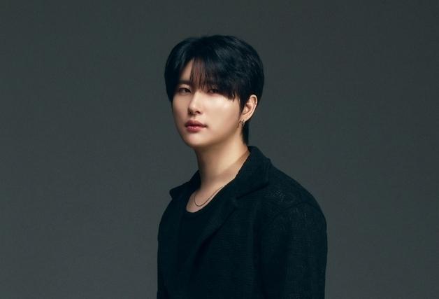 크래비티 우빈, 뮤지컬 배우 데뷔…'로미오와 줄리엣' 주인공