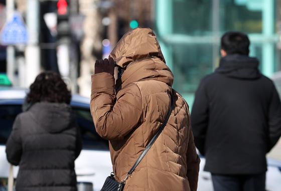 영상 10도 대만, 한파에 응급 환자 속출…"샤워시 보온 유지해야"