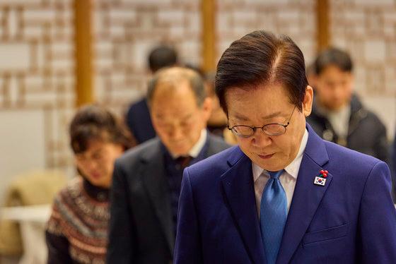 李대통령, 순직 공무원 유가족 초청 오찬…용산 마지막 일정(종합)