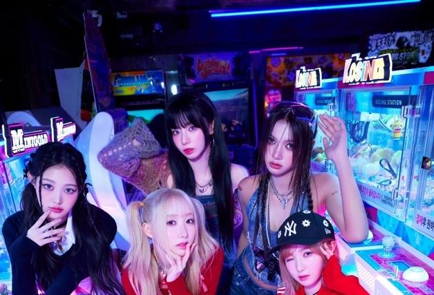 올해만 세번째 컴백…'김재중 걸그룹' 세이마이네임, 대세 굳히기