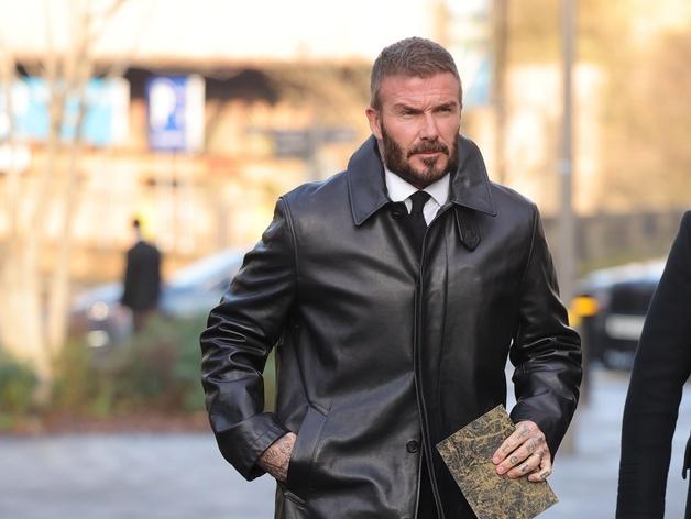 데이비드 베컴, 롱 가죽 재킷 입고 장례식 참석…진지한 표정