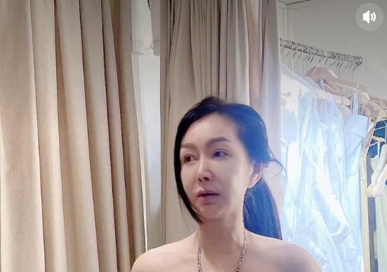 '64세' 박준금, 오프 숄더 드레스 입고 백옥 피부 인증…탄탄 몸매 눈길