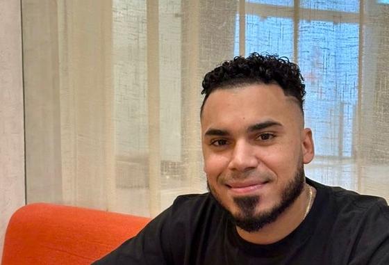 "파워보다 정확성"…KIA, 35홈런 위즈덤 대신 카스트로 택한 이유