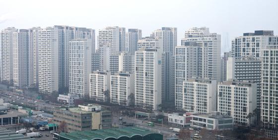 공급부족에 내년에도 서울 상급지 신고가 전망…연간 상승률은 둔화