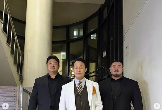 '가수 변신' 박성웅 "데뷔+53, 신인 가수 노건 잘 부탁드립니다"