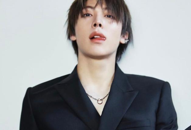 올데이 프로젝트 우찬, 치명적 비주얼…청량+카리스마 동시 장착 [N샷]