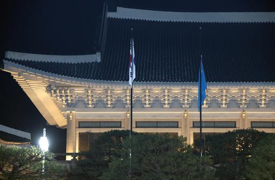  李대통령 청와대 도착…1330일 만에 국가수반 靑 복귀