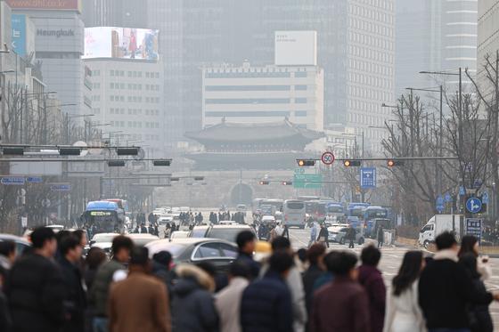 최저 -8도·서울 -3도 쌀쌀한 출근길…곳곳 오전까지 미세먼지 '나쁨'(종합)