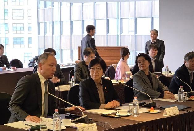 정은경 장관 "과오 반드시 개선…2027년 의대정원, 투명한 기준 마련"