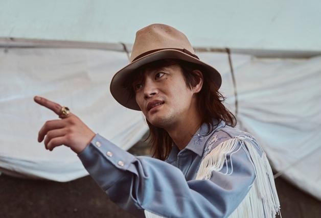 '보이' 서인국, 조병규 옥죄는 섬뜩한 빌런 '모자장수' 변신