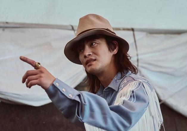 '보이' 서인국, 조병규 옥죄는 섬뜩한 빌런 '모자장수' 변신