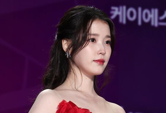 아이유 측, 악플러 96명 고소…'간첩설·표절 루머' 징역형 및 손해배상 승소