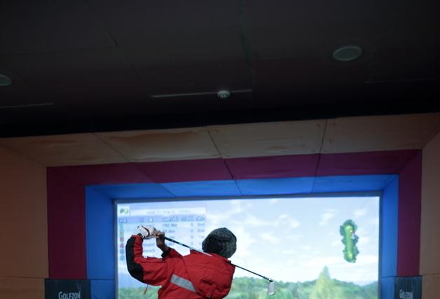 남극 세종 과학기지서 스크린골프 친다…골프존 17년째 무상 지원