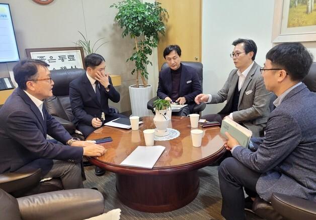 영암군 "신해남~신장성 송전선로 일방적 건설 반대"