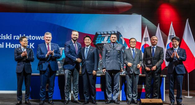 한화에어로, 폴란드와 5.6조 천무 계약…"특사 외교 성과"