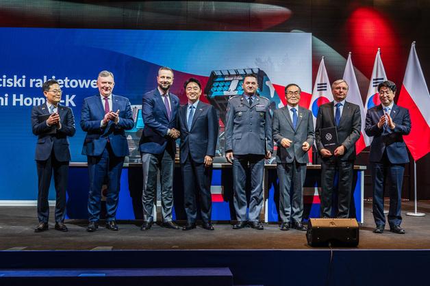 한화에어로, 폴란드와 5.6조 천무 계약…"특사 외교 성과"