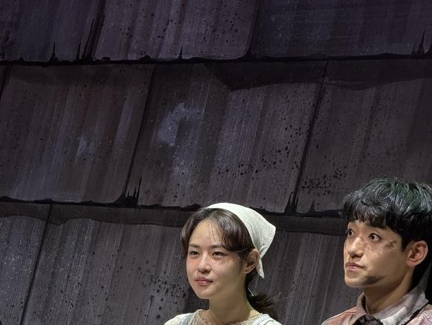 심은우, 연극 무대 복귀…"배우로 나아갈 용기 얻어" [N이슈]