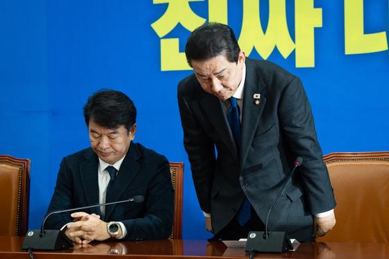 부인 업무지시·지선 공천까지…'의혹 누적' 김병기 결국 사퇴