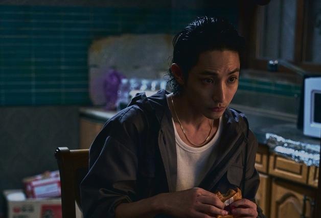 '시스터' 이수혁, 캐릭터 스틸…잘생긴 납치범의 냉혹한 본성 [N컷]