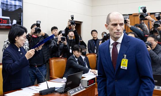 국회, 이틀째 쿠팡 청문회…'김범석 의혹·정부 관여 진실' 집중 추궁