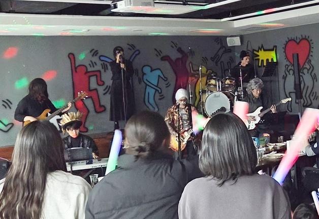 "고마워, 항상"…회식 싫어하는 MZ? 잘 나가는 동물병원은 달랐다