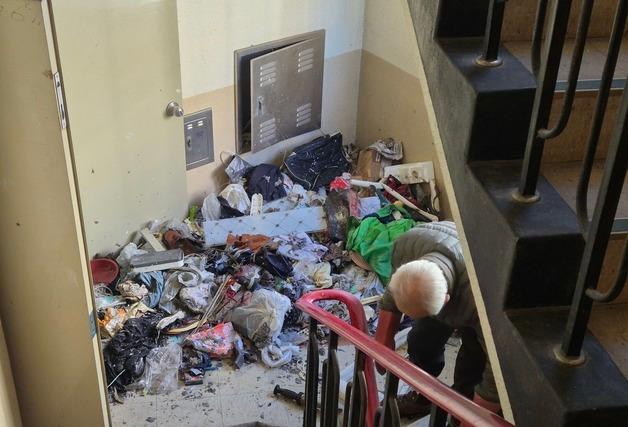 울산 아파트 화재로 숨진 70대 '저장 강박' 베트남전 유공자였다