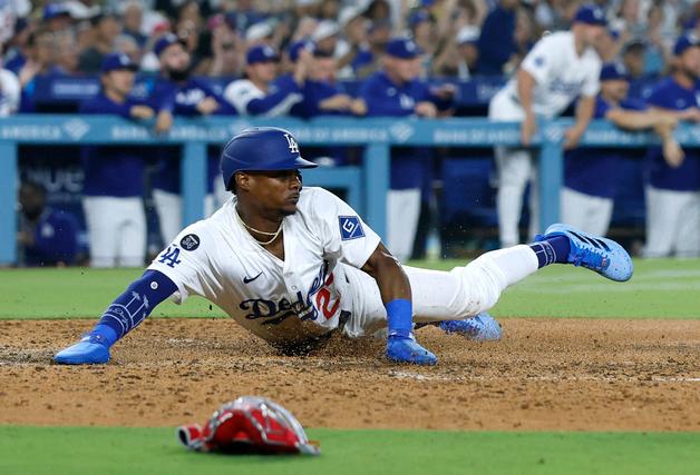 다저스, 마이애미와 트레이드…'도루왕' 루이스 보내고 18세 투수 영입