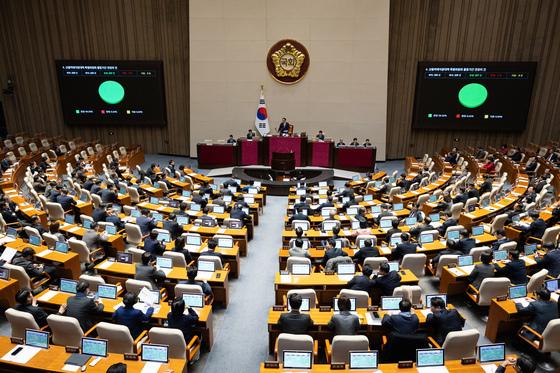 여야, 2차 특검법 대치 속 11개 민생법안 처리…보이스피싱 방지법 등