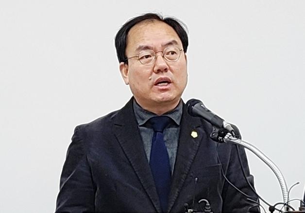 박완희 시의원 "청주시정 불통 일관, 내년 1월 시장 출마 선언"