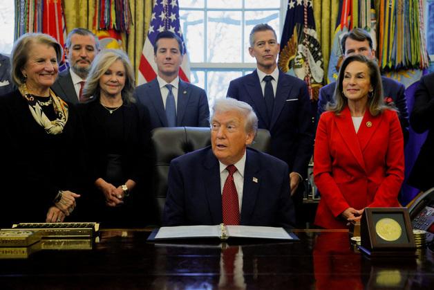 "귀엽다, 잘 팔릴 것 같다" 트럼프, 日 경차 美 시장 진입 추진