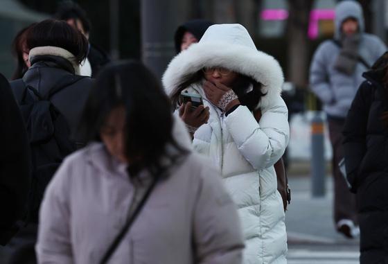 서울·인천·경기 대설 특보…퇴근길 눈발 굵어져 최대 8㎝ 쌓일 듯 