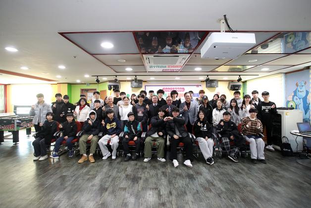 홍천군수와 함께하는 '청소년 정책 제안 발표회' 12월6일 개최